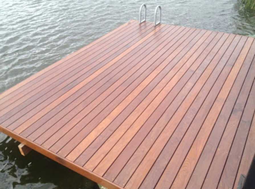 deck piso de madera exterior