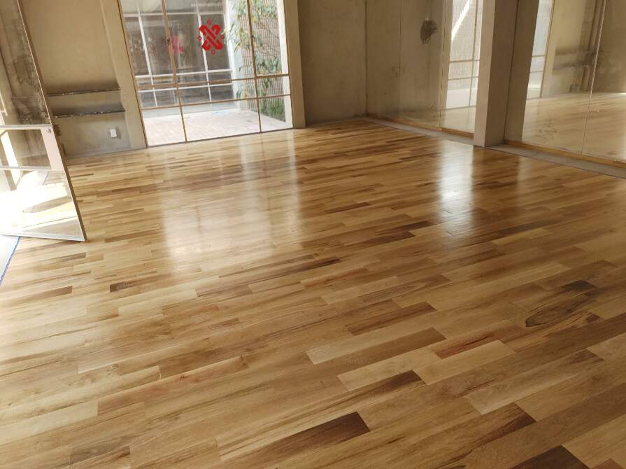 piso de roble mexicano